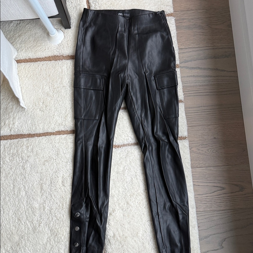 Zara Black Faux Leather-Style Leggings